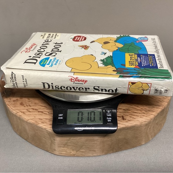 🟡 Sealed / New - VHS - Disney’s - Discover Spot - Bonus Puzzle Included - Rare - Picture 10 of 10